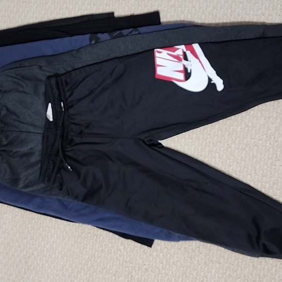 5 pak of sweatpants - Picture 6 of 6